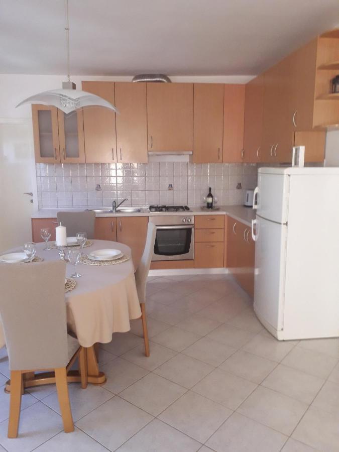 Apartments Mirjana Sukošan エクステリア 写真